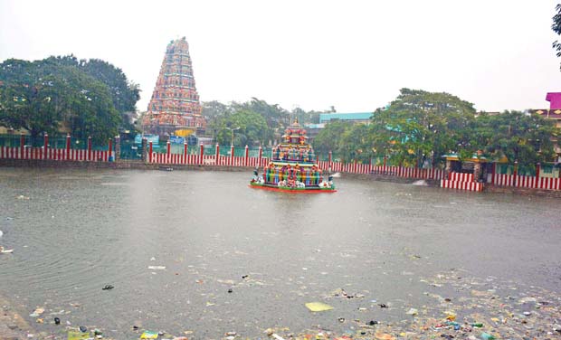 Karaneeswarar temple tank in Saidapet went beyond its holding capacity in the incessant rainfall. In Chennai on Sunday. (Photo: E.K. Sanjay) Karaneeswarar temple tank in Saidapet went beyond its holding capacity in the incessant rainfall. In Chennai on Sunday. (Photo: E.K. Sanjay)